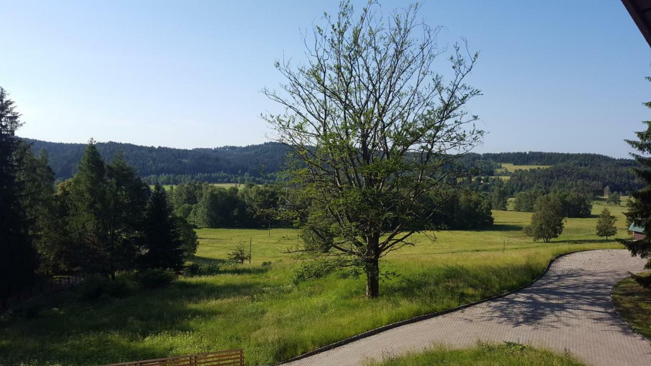 RS BERNOV Zátiší Hotel Nejdek Exterior foto