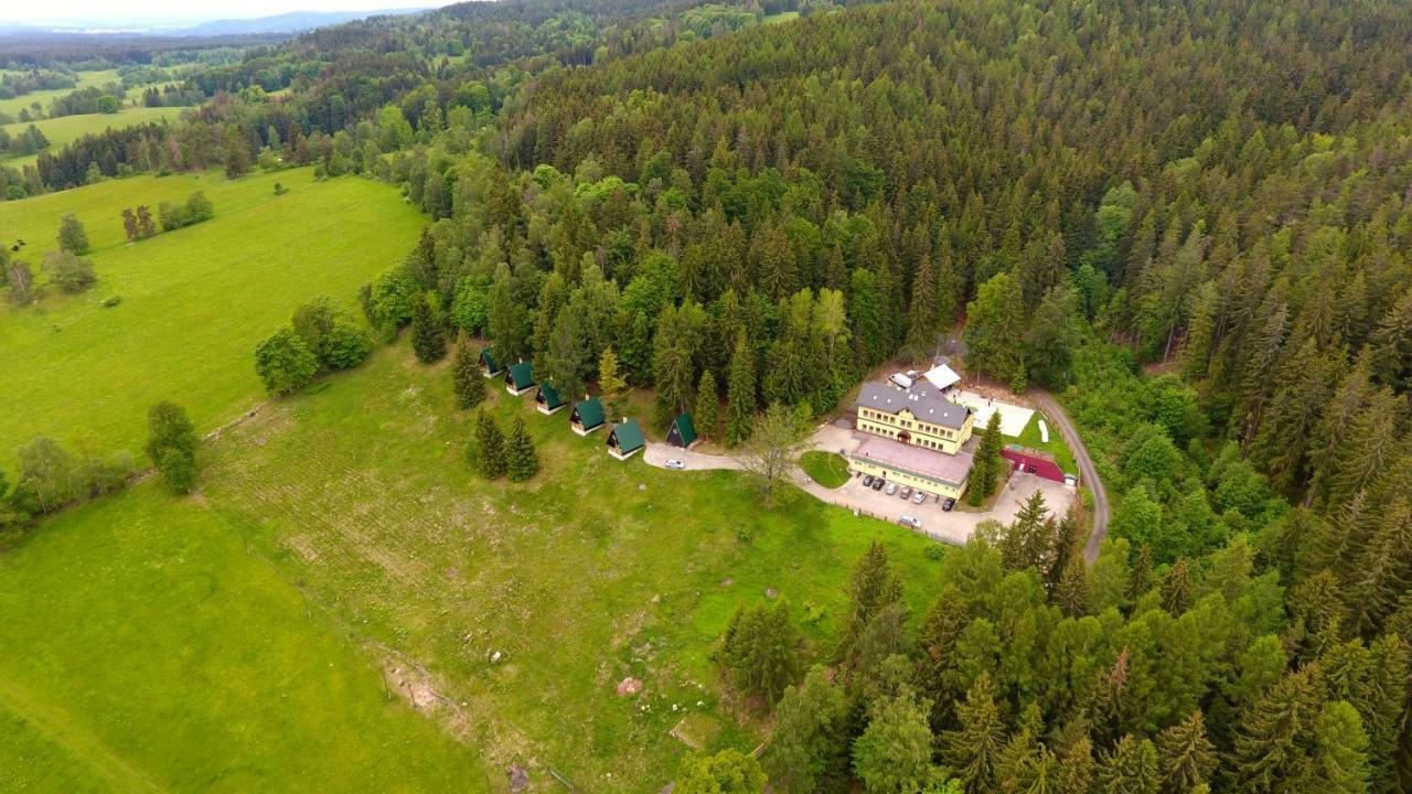 RS BERNOV Zátiší Hotel Nejdek Exterior foto
