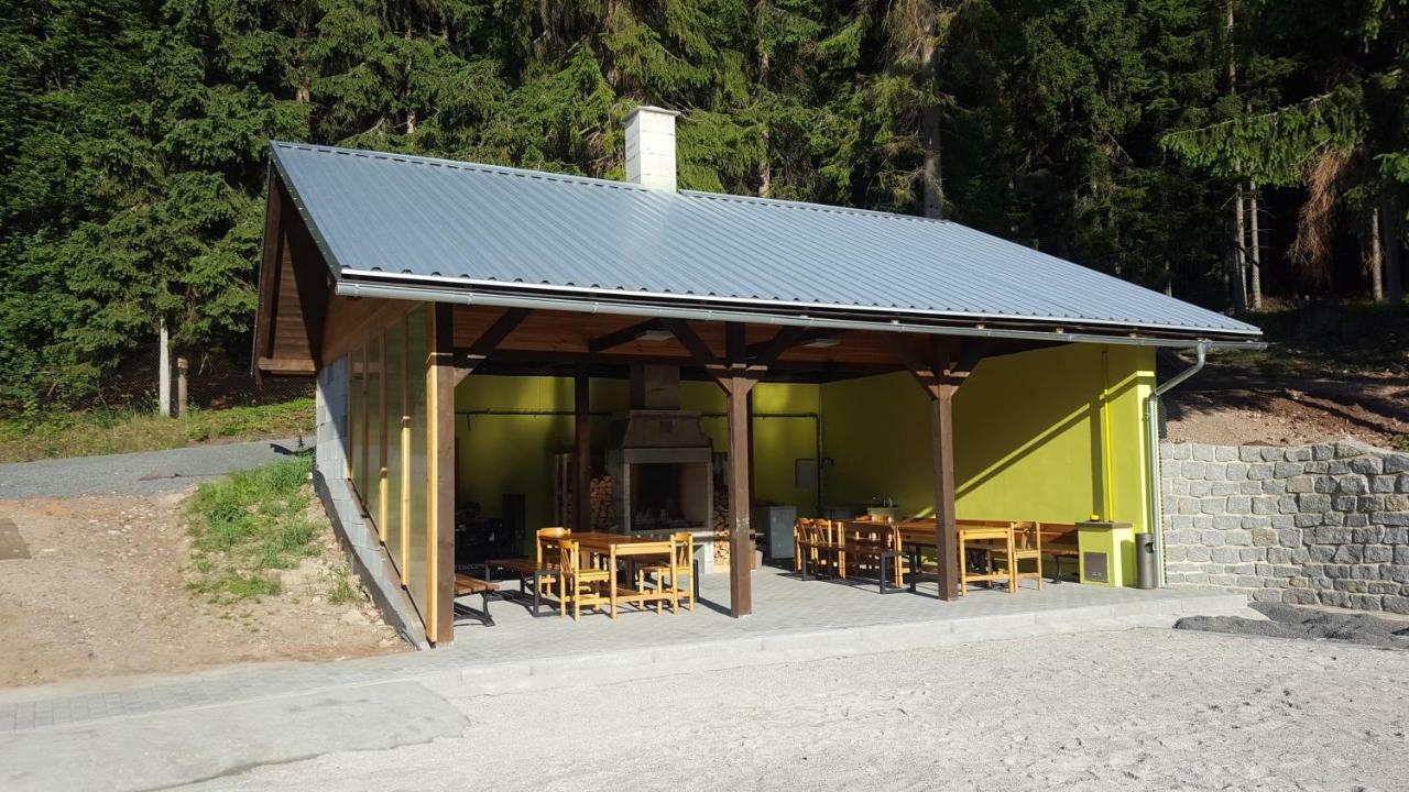 RS BERNOV Zátiší Hotel Nejdek Exterior foto